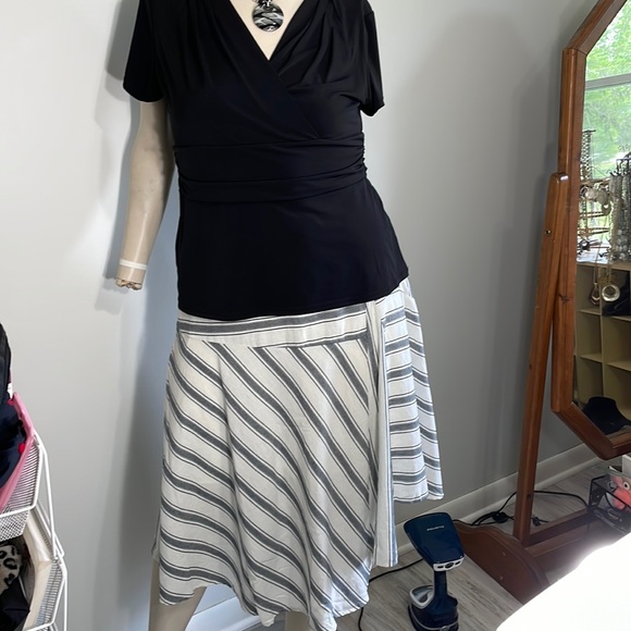 NWT Who What Wear navy cream asymmetrical stripe midi cotton skirt - Picture 1 of 10
